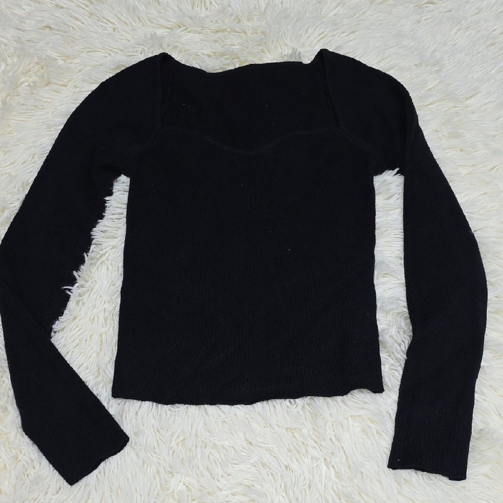 Black Long Sleeve Top
